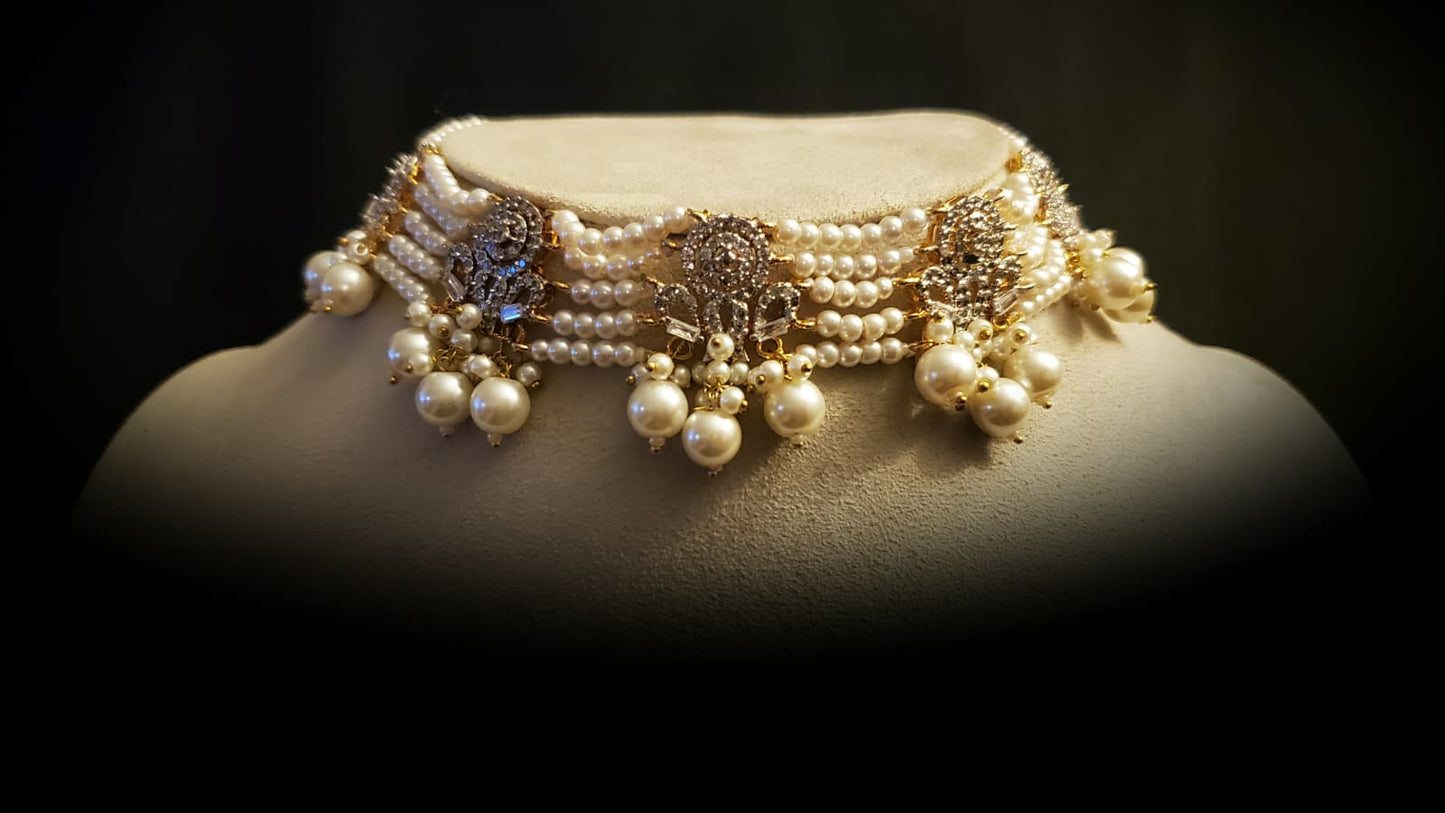 Noor-e-Zamarrud Choker