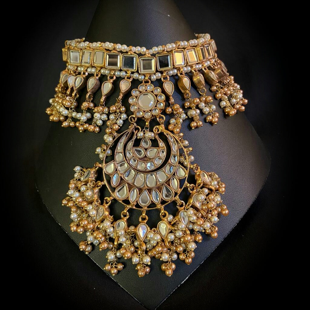 Noor - e- Sultanat Choker
