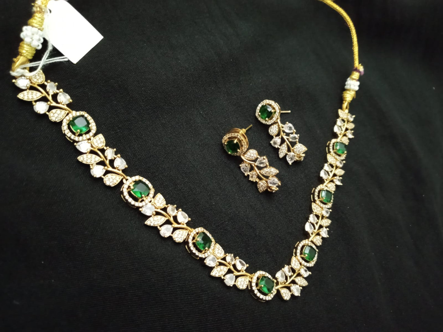 The Heer Necklace Set